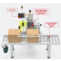 Étiqueteuse automatique d'impression de codes à barres en ligne sur la surface latérale supérieure de la boîte en carton