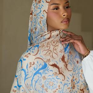 Hiyab Musulmán Personalizado con Logotipo 2026, Chal Moderno con Estampado, Personalizable, Suave, Transpirable, Duradero, Cómodo y Ligero - Product Image 2