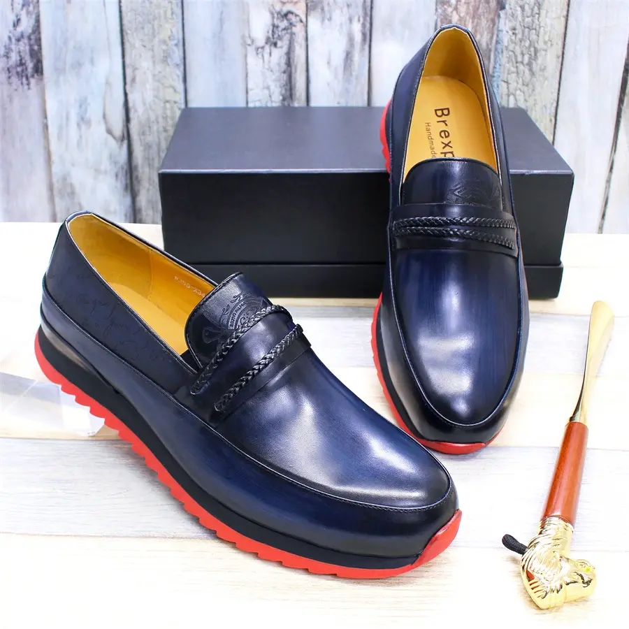 2022 Handmade Genuine Leather Italian Men Slip On Casual Dress Shoes Laser print pattern Flat Red Sole Walking shoes