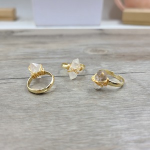 แหวนเพชรเฮอร์คิเมอร์ แหวนทอง 14k หุ้มด้วยลวด แหวนพลอยควอตซ์ดิบ แหวนแต่งงานปรับขนาดได้ - Product Image 2