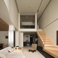 Conception d'appartement loft de style italien personnalisé, solution complète pour maison moderne de luxe avec mezzanine