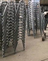Chaise empilable moderne en plastique noir avec pieds en acier thermolaqué veiné argenté, chaise de conférence commerciale
