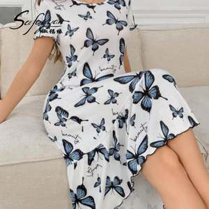 P-046 2025 Nueva Llegada Precio al por Mayor Pijama con Estampado de Mariposas para Mujer, Camisón Casual Dulce, Vestido de Noche para Mujer - Product Image 4