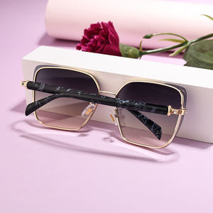 Partagas แว่นกันแดดแฟชั่นสำหรับผู้หญิงแว่นกันแดด UV400กรอบโลหะขนาดใหญ่ออกแบบโลโก้ได้ตามต้องการ - Product Image 4