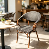 Ensemble de table et chaises de bistrot modernes en aluminium français empilables pour patio extérieur, jardin, café, restaurant