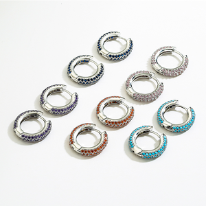 Pendientes de Aro de Circonita Cúbica Multicolor al por Mayor, Pendientes de Joyería de Latón Plateado Hipoalergénicos para Hombre - Product Image 1