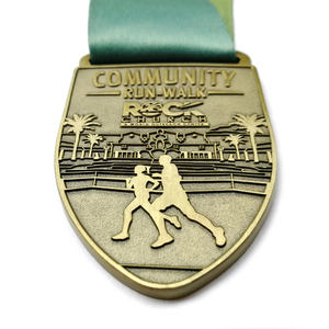 عينة مجانية لميدالية سباق الدراجات الجبلية الذهبية المصنوعة حسب الطلب - Product Image 4