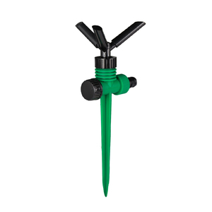 Aspersor Subterráneo de Plástico Ajustable 360° con Engranaje para Riego de Césped y Jardín, Set de Inserción para Jardín - Product Image 2
