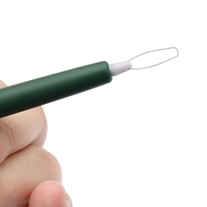 Extractor de garrapatas para perros y gatos, producto de aseo para mascotas, pinzas de ácaros, lengüetas de pluma - Product Image 3