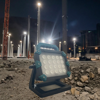 Lampe de travail LED rechargeable à faisceau d'inondation haute puissance 18V batterie 10000 lumens avec support de trépied pour l'inspection du site pour l'utilisation du jardin