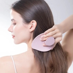 Cepillo de masaje para lavado de cabello con diseño de hoja, herramienta doméstica para lavar el cabello, cepillo para limpieza del cuero cabelludo, peine para champú con masaje - Product Image 4