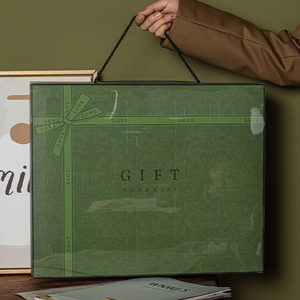 Confezione Regalo Fai-da-Te per San Valentino con Laminazione Opaca e Goffratura, Set Regalo di Snack - Product Image 1