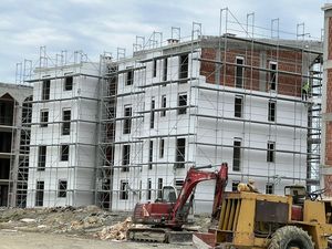 Échafaudage de façade de qualité fiable pour les projets de construction - Product Image 2