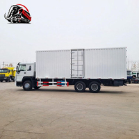 Camion fourgon fermé d'occasion Sinotruk Howo 371HP 6x4
