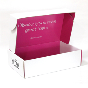 Caja de papel corrugado para embalaje de ropa personalizada para pequeñas empresas, caja de regalo de envío de cartón, cajas de embalaje de ropa con logotipo - Product Image 3