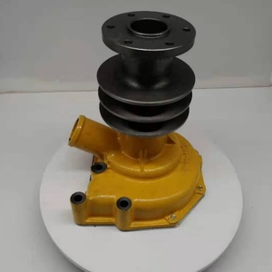 6D105-1 6D105 Engine Water <b>Pump</b> 6136-61-1102 6136-61-1101 for Excavator PC200-2 PC200-1 - Product Image 4