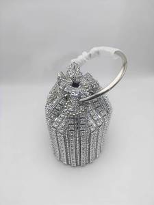2026 Shenglu Fashion Strip Diamond Inlaid Rhinestone Bucket Women's Handbag <strong>Sparkling</strong> Tassel Diamond Tas Shoulder Crossbody <strong>Bags</strong> - Product Image 4
