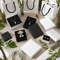 Boîte à bijoux rigide en carton recyclable, couleur unie noir et blanc, avec poignée, estampage à chaud, emballage pour boucles d'oreilles et bracelets