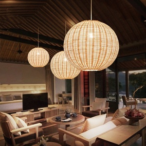 Lampe à <span class=keywords><strong>suspension</strong></span> en bambou et rotin naturel avec <span class=keywords><strong>suspension</strong></span> de lustre à LED Décoration <span class=keywords><strong>boule</strong></span> tricotée à la main pour la maison Hôtel Source d'alimentation CA - Product Image 1