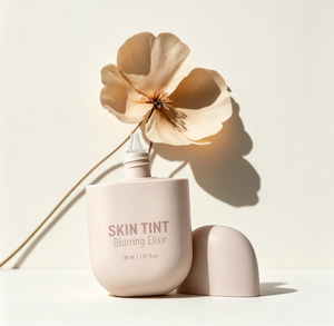 Elixir Teintant Effet Flou avec Compte-gouttes à Pointe Fine, Contrôle Précis, Estompe les Pores et les Rides, Résistant à la Transpiration, Tous Types de Peau, Hydratant - Product Image 1