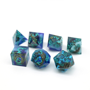 Juego <span class=keywords><strong>de</strong></span> dados coloridos DND con núcleo <span class=keywords><strong>de</strong></span> Tentáculo transparente <span class=keywords><strong>de</strong></span> resina hermosa <span class=keywords><strong>para</strong></span> dados <span class=keywords><strong>de</strong></span> melamina poliédricos <span class=keywords><strong>de</strong></span> juego <span class=keywords><strong>de</strong></span> rol - Product Image 4