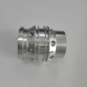 Usinage de pièces de tournage en alliage d'aluminium personnalisé de haute précision CNC douille changeant de diamètre avec trous pièces d'usinage à 5 axes