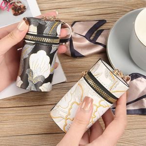 QQ vente en gros nouveau porte-clés en peluche doux et parfumé, pendentif de sac de poupée de lapin à longues oreilles, - Product Image 2