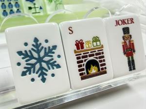 Stock Disponible, Fotos Reales: Juego de Mahjong Americano Temático Cascanueces de Acrílico para Jugar a Mano, Venta al por Mayor de Navidad - Product Image 2