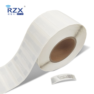 <span class=keywords><strong>RFID</strong></span> тег UHF FM13UF0051E чип 45*19 мм бумага с покрытием <span class=keywords><strong>RFID</strong></span> наклейка со штрих-кодом и логотипом смарт-этикетка - Product Image 1