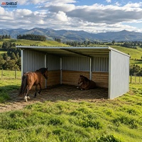 Abri pour chevaux en métal avec toit ondulé et murs doublés, kit de préfabriqué pour enclos
