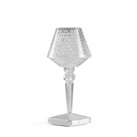 Lampe de bureau en acrylique LED, lampe de table en cristal, prisme transparent créatif, veilleuse à commande tactile pour chambre à coucher, restaurant