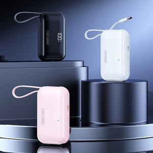 Batterie externe de gros 10000mAh haute capacité avec lumière LED 22.5W 20000mAh, type C, pour urgences extérieures - Product Image 1