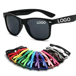 Vente en Gros en Vrac Lunettes de Soleil Promotionnelles pour Enfants avec Monture et Verres en PC Logo Personnalisé Imprimé - Product Image 1
