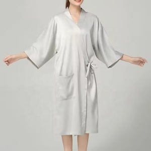 Kimono de Seda y Satén de Lujo <span class=keywords><strong>para</strong></span> Mujer, con Logotipo Personalizado, Color Sólido, Suave, <span class=keywords><strong>para</strong></span> Spa, Salón de Belleza, Peluquería - Product Image 1