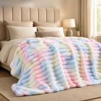 Plaid de luxe en fausse fourrure de lapin rayée imprimée arc-en-ciel, 100 % polyester, double face, géométrique, en peluche, épais et chaud pour l'hiver