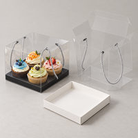 Boîte cadeau pour cupcakes en matériaux recyclés transparents personnalisés avec poignée en corde et impression dorée pour l'emballage de desserts de boulangerie