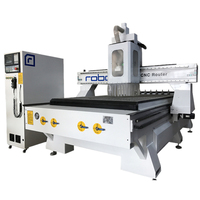 Machine de fraisage CNC pour le travail du bois avec changeur d'outils automatique / Machine de fraisage CNC de type plaque 1325 de luxe pour meubles / Routeur pour meubles