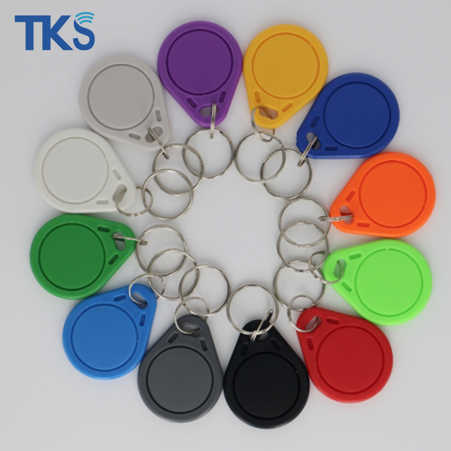 Replicable NFC Card Key Chain Fob 213 215 216 Chip 13.56mhz and 125khz Dual Frequency RFID Key Fob for Hotel Access Control