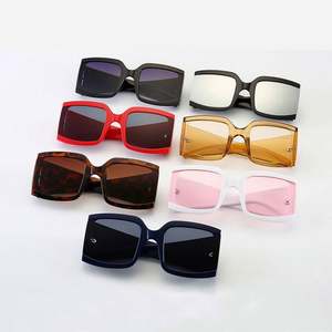 Gafas de Sol de Moda 2020, Estilo Vintage de Lujo, para Hombre y Mujer, Montura Grande, Protección UV400 - Product Image 3