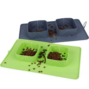 Juego de Platos Dobles Portátiles y Modernos para Perros con Tapete de Silicona Antideslizante con Patrón Sólido, Accesorio de Viaje Práctico para tus Amigos Peludos - Product Image 6