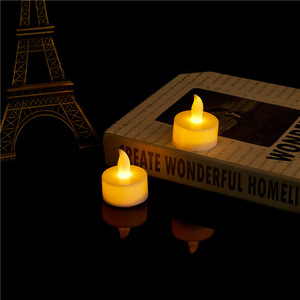 Petites bougies chauffe-plat sans flamme rondes personnalisées en gros pour la décoration de mariage - Product Image 3
