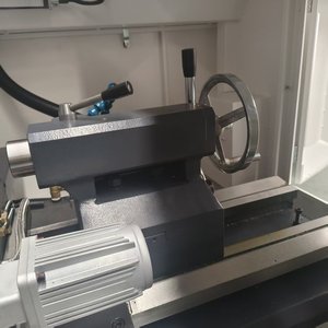 Torno de Cama Plana CK6150 para Procesamiento Diversificado, Sistema de Control GSK, Uso Pesado, Nuevo y Usado, Precio Competitivo para Trabajos en Metal - Product Image 6