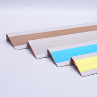 Protection de bord moderne pour intérieur, usage commercial et domestique, bande de protection en forme de L, antidérapante, flexible, en PVC et caoutchouc, marche d'escalier, classe B1 ignifuge