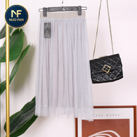 Vêtements d'occasion - Jupes mi-longues en tulle pour femmes, classe A, styles et longueurs variés, commande minimum 100 kilogrammes