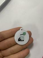Porte-clés RFID NFC en époxy personnalisés en gros, 13,56 MHz, étanches, pour contrôle d'accès et stockage de données, idéaux pour les cadeaux promotionnels