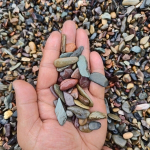 Wholesale <strong>River</strong> Stones Natural <strong>Stone</strong> Aquarium Decorations Stream Sand And <strong>River</strong> Rock For Fish Tank Landscaping - Product Image 6
