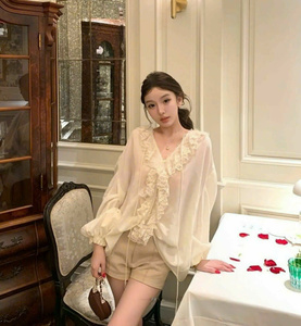 Lace Trim Ruffle Neck Shorts Set Vietnam Casual Chic V Neck Long Sleeve <b>Linen</b> Blend <b>Two</b> <b>Piece</b> Shorts Set - Product Image 2