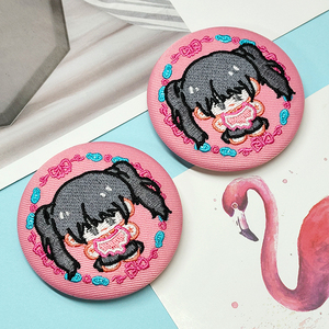 Spilla Ricamata Personalizzata a Tema Cartone Animato, Bottone Tessuto a Forma di Animale per Regali - Product Image 3