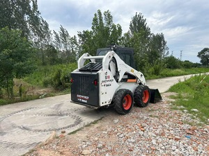 Chargeuse compacte d'<span class=keywords><strong>occasion</strong></span> <span class=keywords><strong>Bobcat</strong></span> S18 C4 2025, chargeuse tracteur 0,7 tonne S18/s70/s160/s185/864 KUBOTA, équipement d'entretien municipal - Product Image 2
