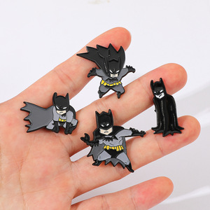 Spilla in Metallo Marvel <span class=keywords><strong>Batman</strong></span>, Accessorio Decorativo Creativo di Alta Qualità per Abbigliamento e Borse, Vendita all'Ingrosso di Spille Durevoli - Product Image 3